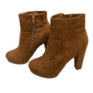 Mossimo Brown Suede Ankle Boots Sz 6 1/2